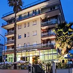 Welcome - 3* San Benedetto del Tronto