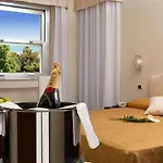 Hotel Welcome -